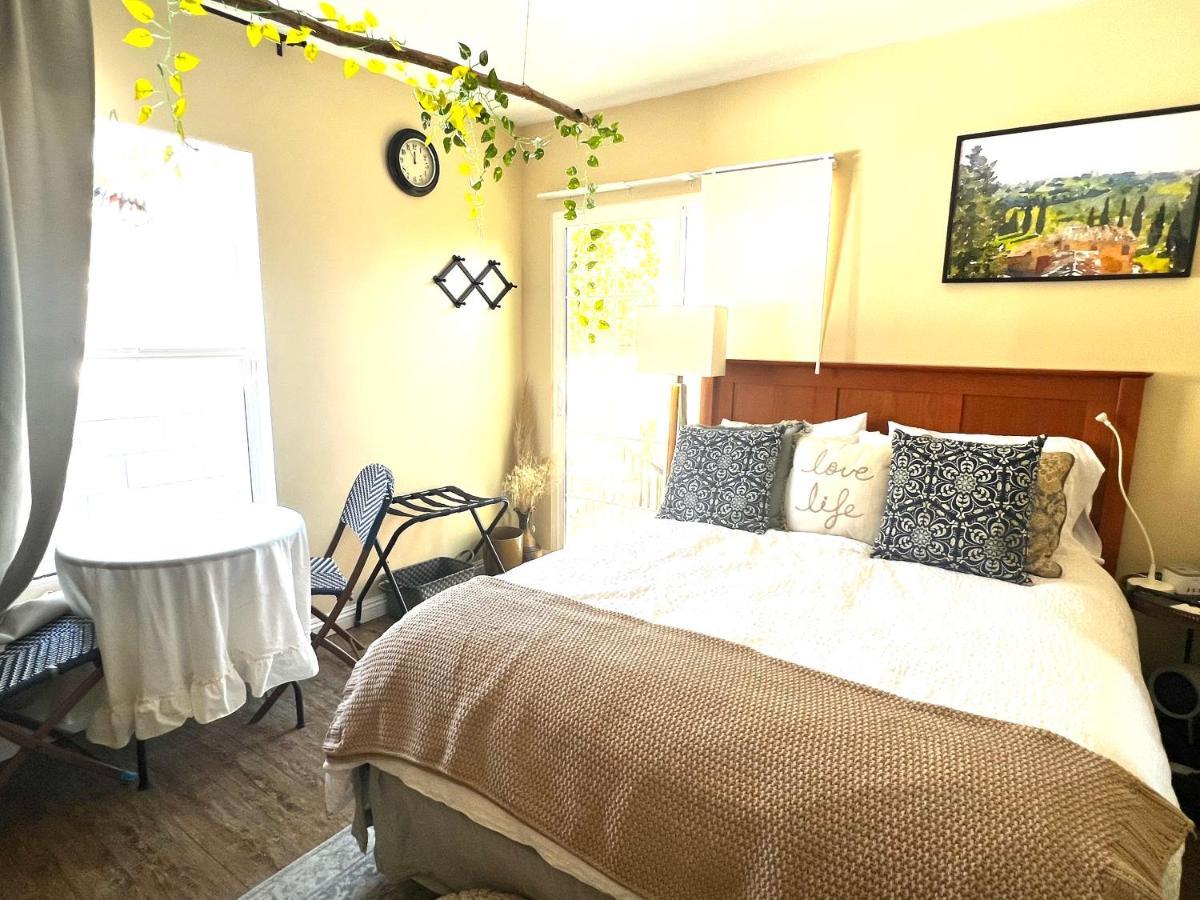 Sweet Tuscan Dreams-Private Entrance & Bathroom With Patio Los Angeles Eksteriør bilde