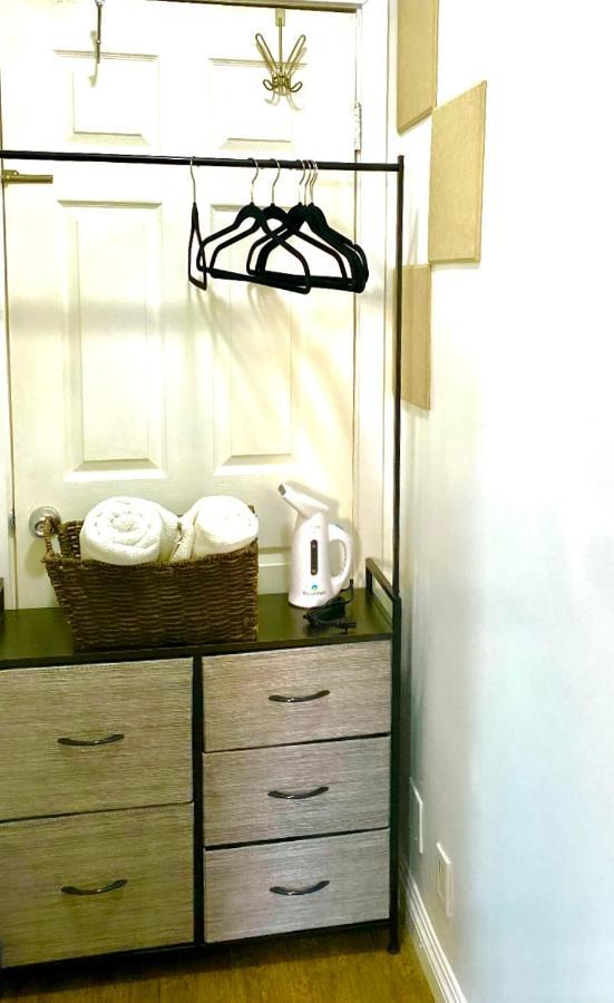 Sweet Tuscan Dreams-Private Entrance & Bathroom With Patio Los Angeles Eksteriør bilde